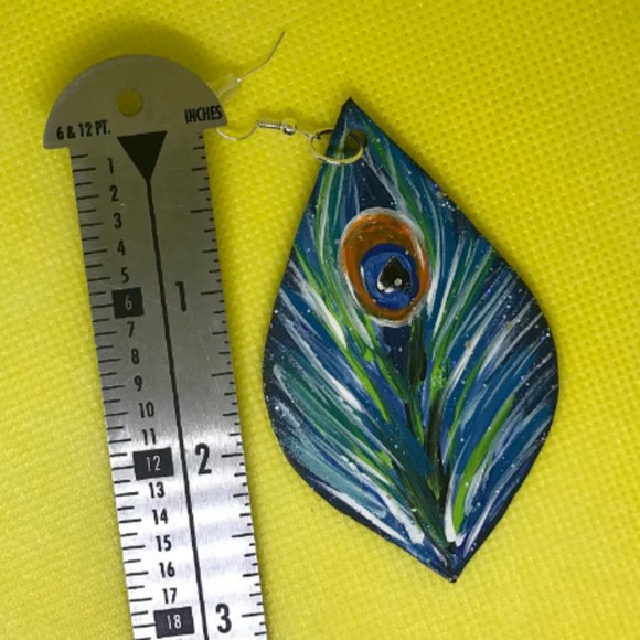 Peacock genuine leather hand painted drop earrings - Picture 3 of 3